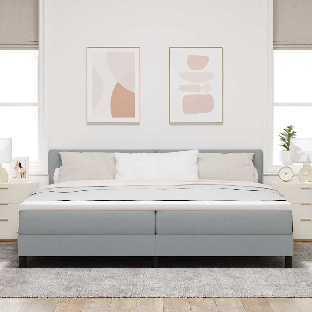 Boxspringbett mit Matratze Hellgrau 200 x 200 cm Stoff