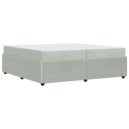 Bettgestell mit Matratze Hellgrau 200 x 200 cm Samt